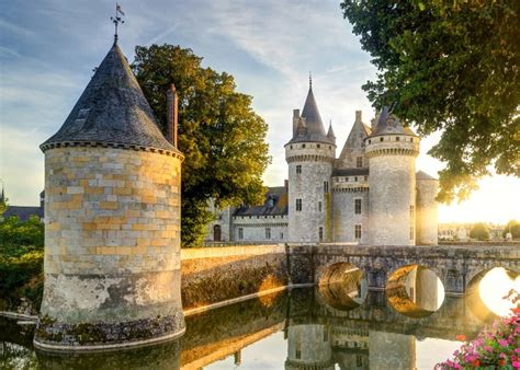 why are castles so cheap in france